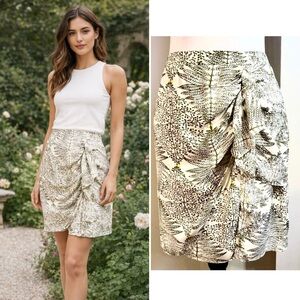 MCGINN Botanical Fern Print Faux Wrap Ruffle Mini Skirt Size 8 💚